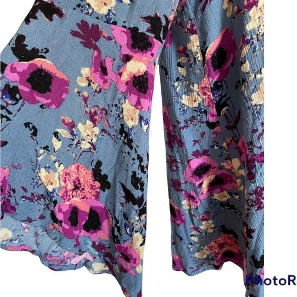 Gorgeous Floral Boho Blouse, Size small - Picture 3 of 5